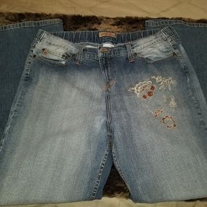 Boho XL plus size 16 embroidered jeans
